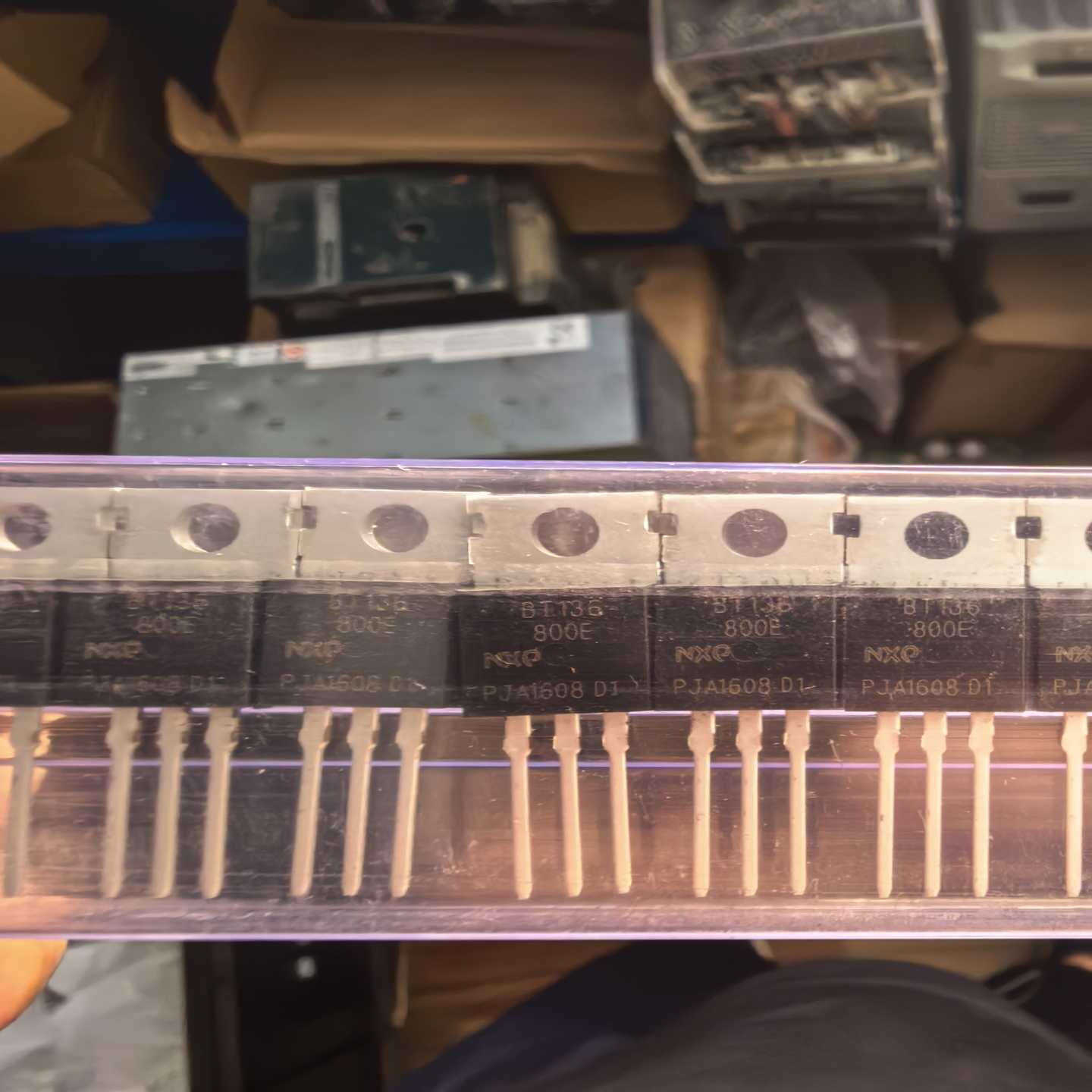 NXP原装BT136-800E双向可控硅，全新库存，型号PJ--议价商品