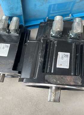 KUKA机器人电机，型号ME_320_190_25_W0和M