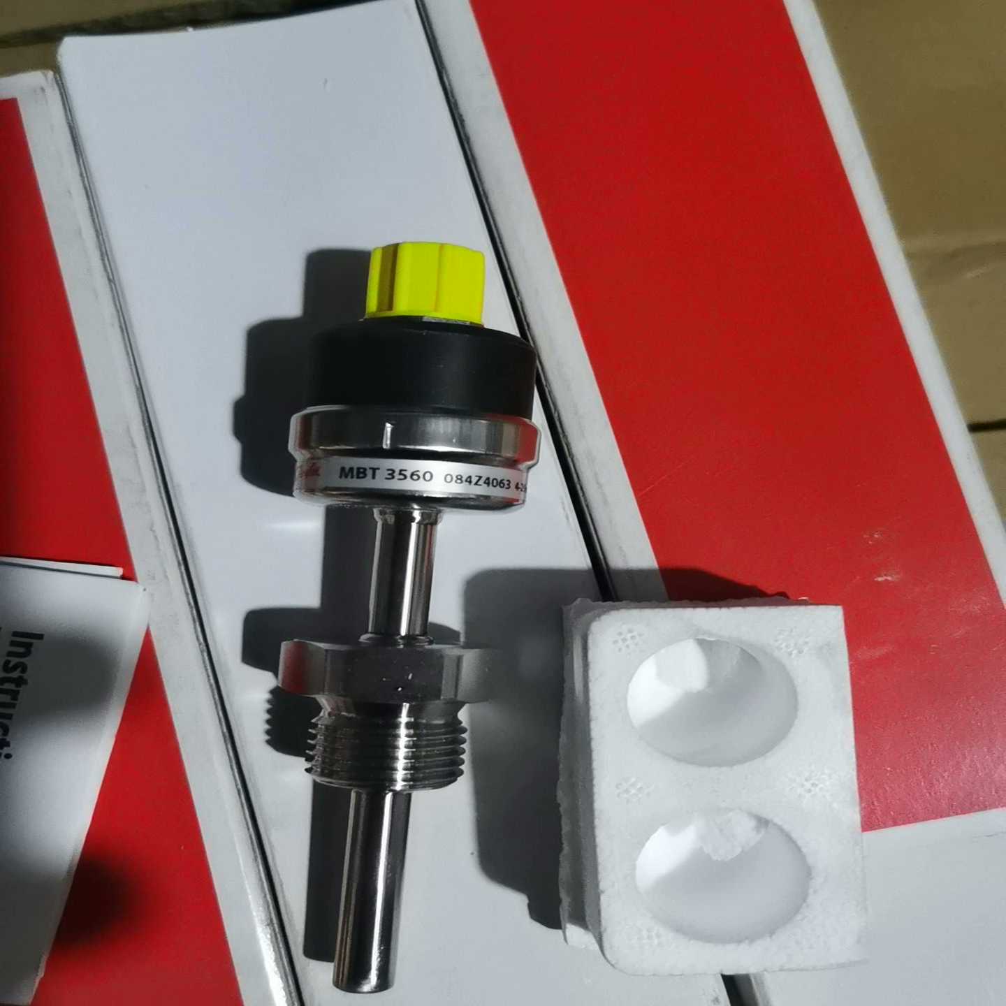 MBT3560-084Z4063温度变送器 2只  议价【卡奥电子】