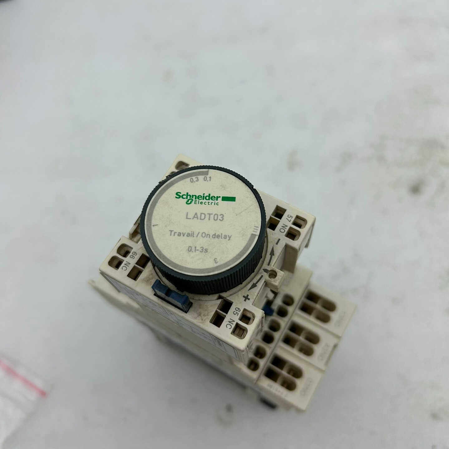 售前询价继电器CAD32BD +LADT03成色不错功能包