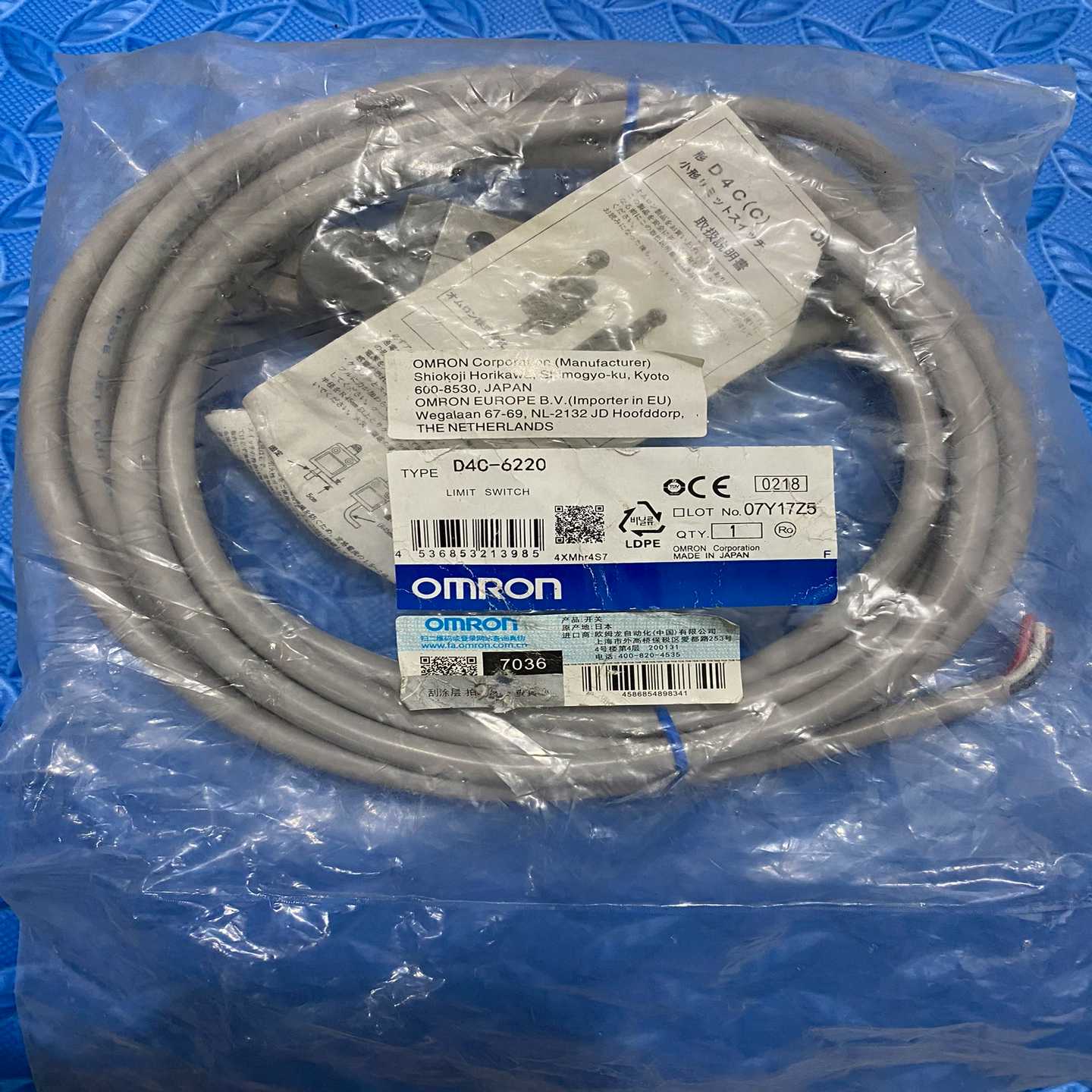 D4C-6220限位开关，包装未拆，余货，只有~询价