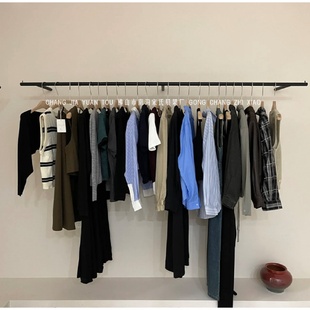 服装 新款 店不锈钢上墙架陈列架烤漆黑色展示架货架挂衣撑落地衣架
