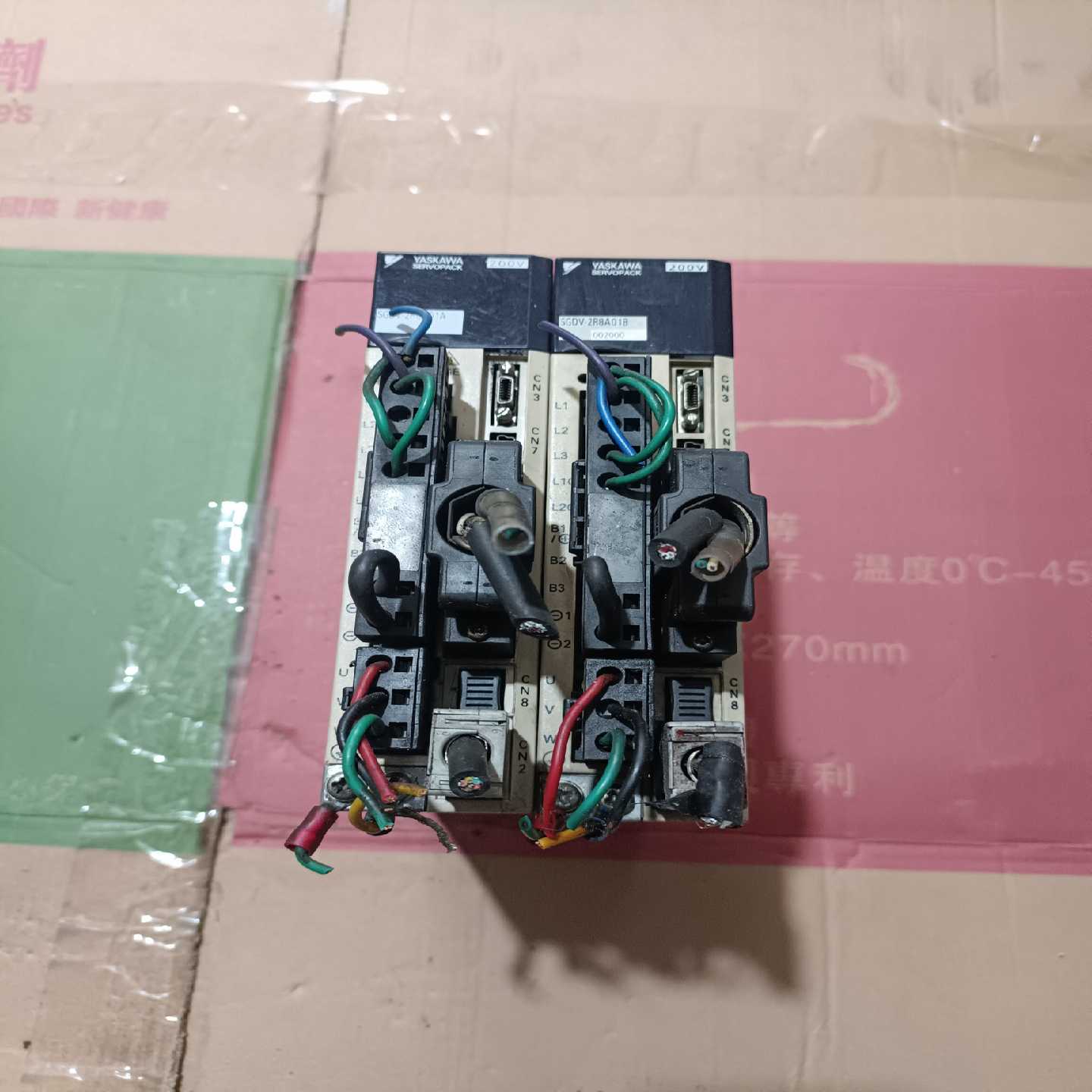 安川驱动器400W刚拆机成色如图完好无损功能包好，2个400--议价商