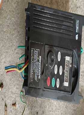 三肯变频器lNVERTER，1.5KW两台，170一台成适用