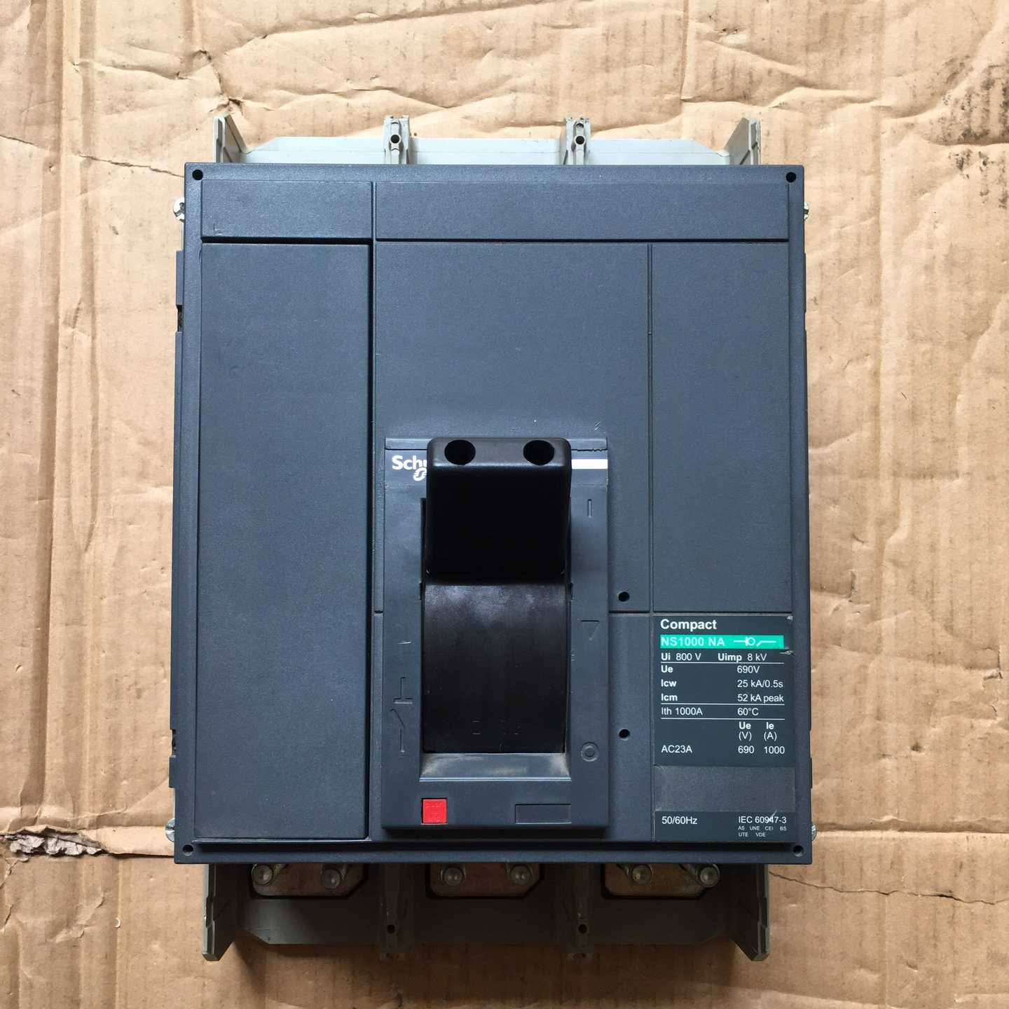 议价施耐德负荷开关NS1000NA3P