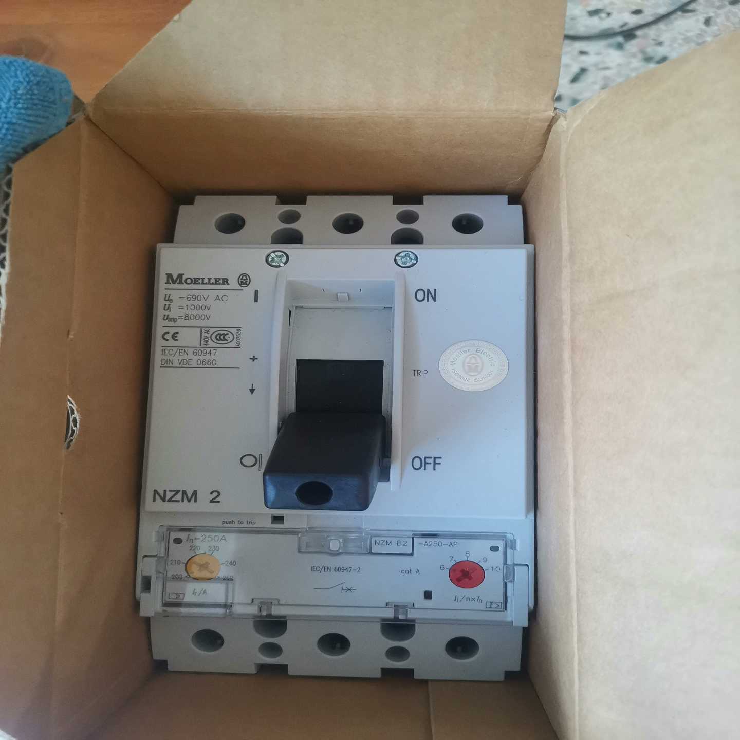 询价拍~6ES7137-6AA00-0BA0余货，供应