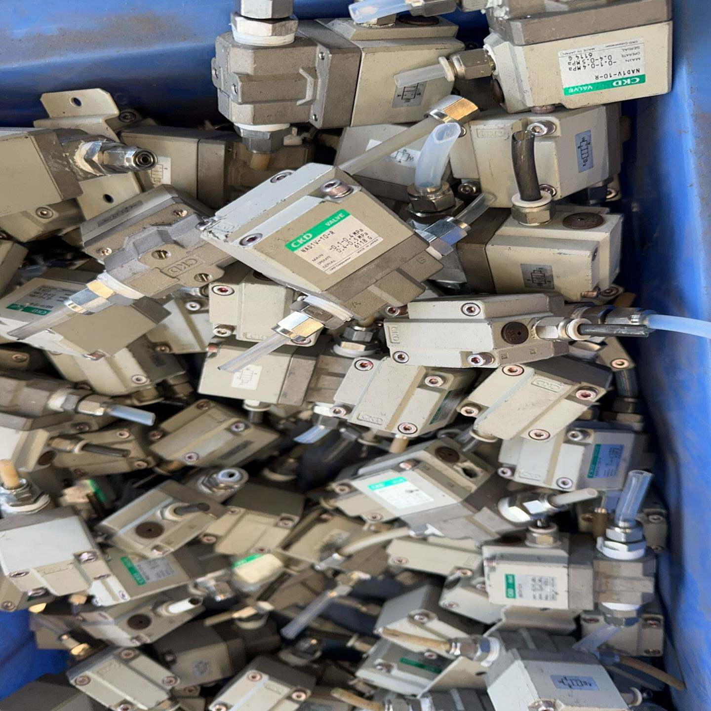 日本CKD气控二通阀NAD1V-10-R{议价}