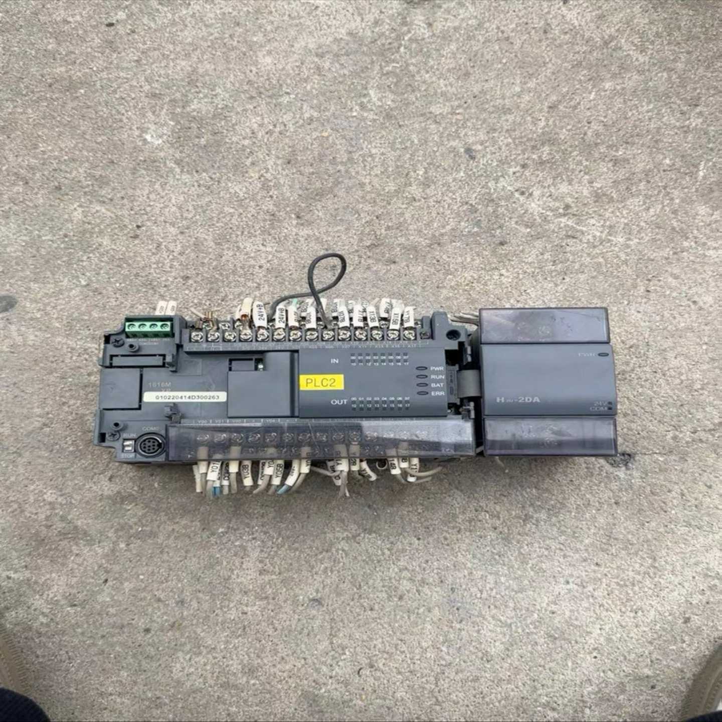 汇川PLCH2U-1616NT-XP，实物图拍摄，另外还有一询价