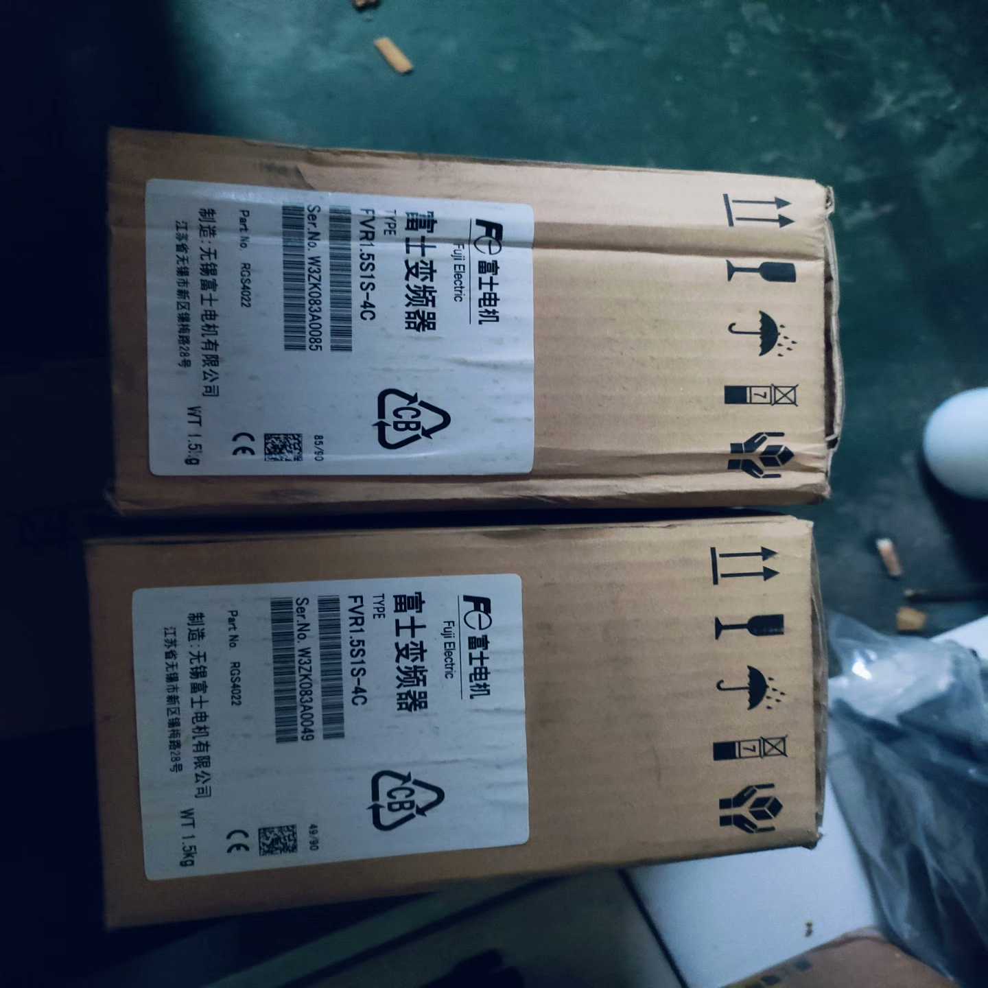 工程剩余 全新原装富士变频器 FVR1.5S1S-4C  实--议价商品