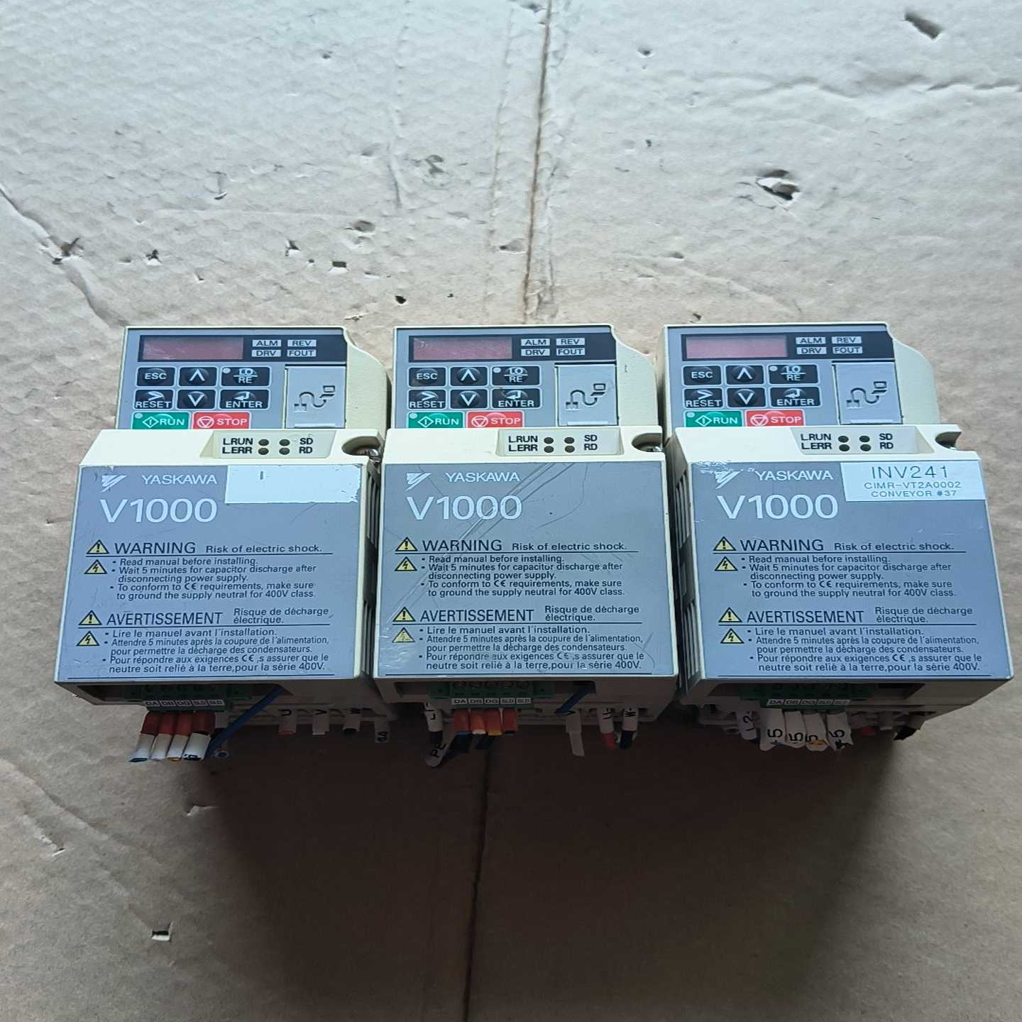 安川变频器CIMR-VT2A0002BAA0.4KW/0.--议价商品