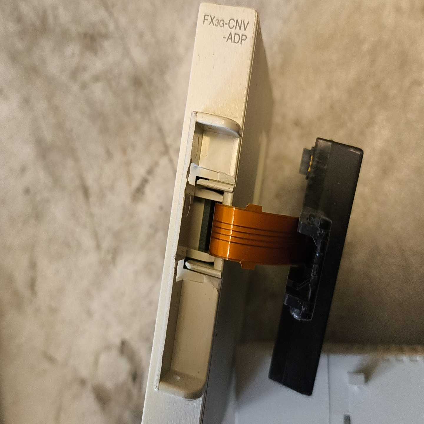 议价三菱PLCFX3G-CNV-ADP拆机件，好用的上面两