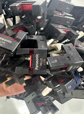 出Panasonic松下光电传感器，型号PM-L25，黑色外--议价商品