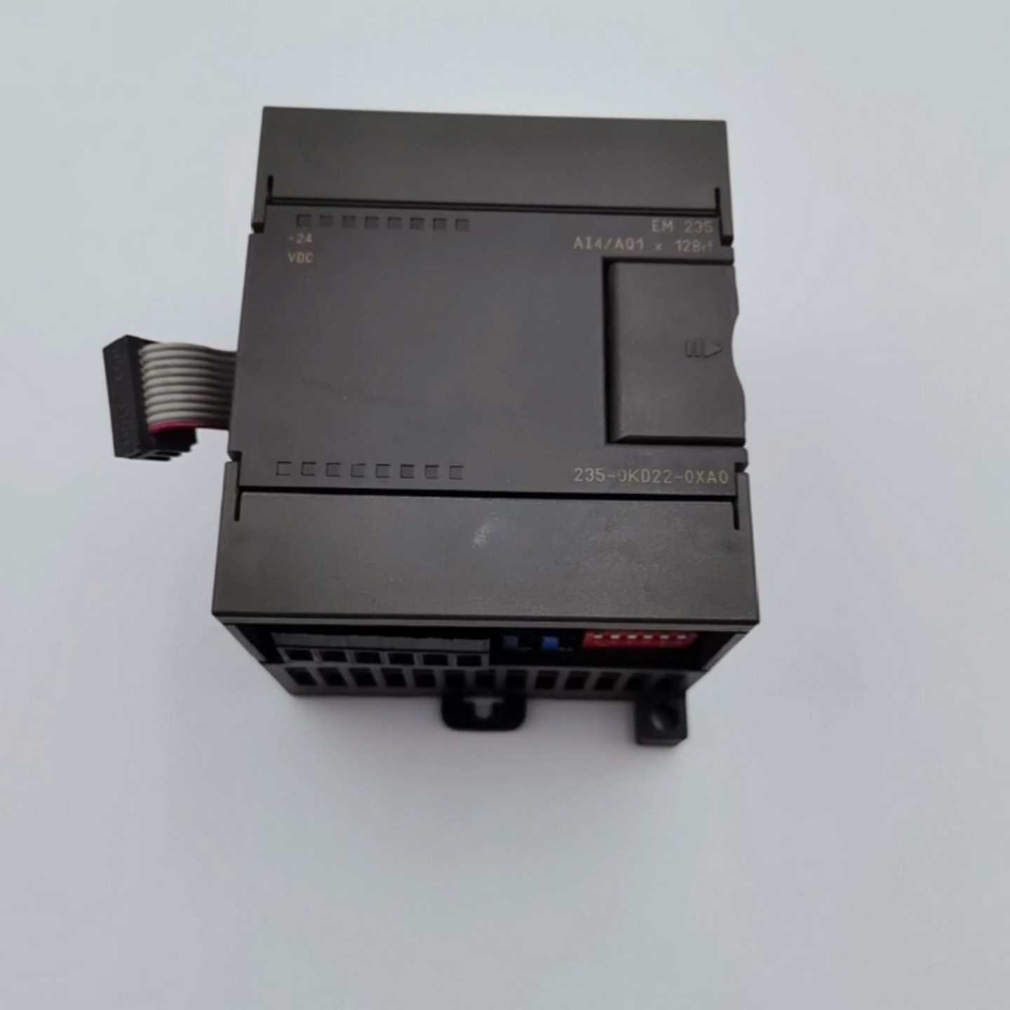 西门子EM235模拟量输入输出模块，型号6ES7235-0K--议价商品