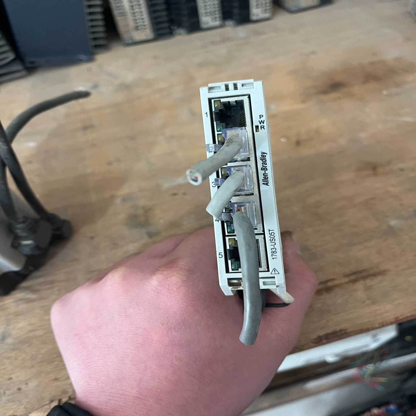 AB罗克韦尔原装工业交换机1783-US05T，原装拆机件，-议价