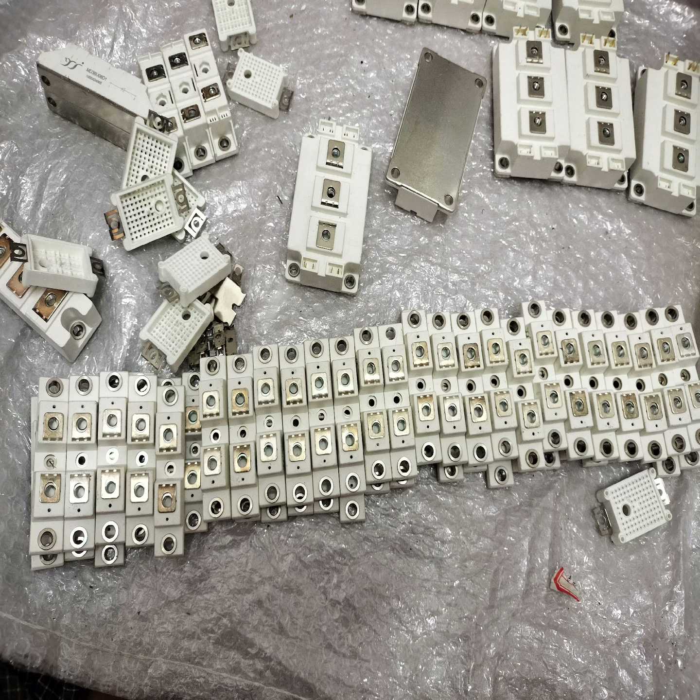 询价MB400K02F4N二极管模块，成色好，没有使用过的，当二