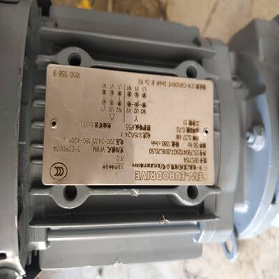 询价SEW三相异步电动机DRS71S4，0.37KW，220V/