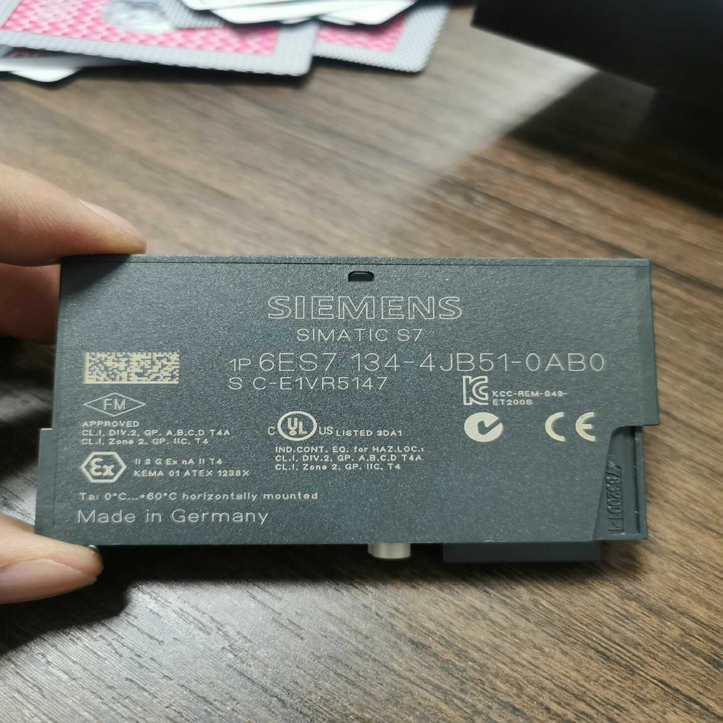 6ES7134-4JB51-0AB0，实物图片，功能包好--议价商品