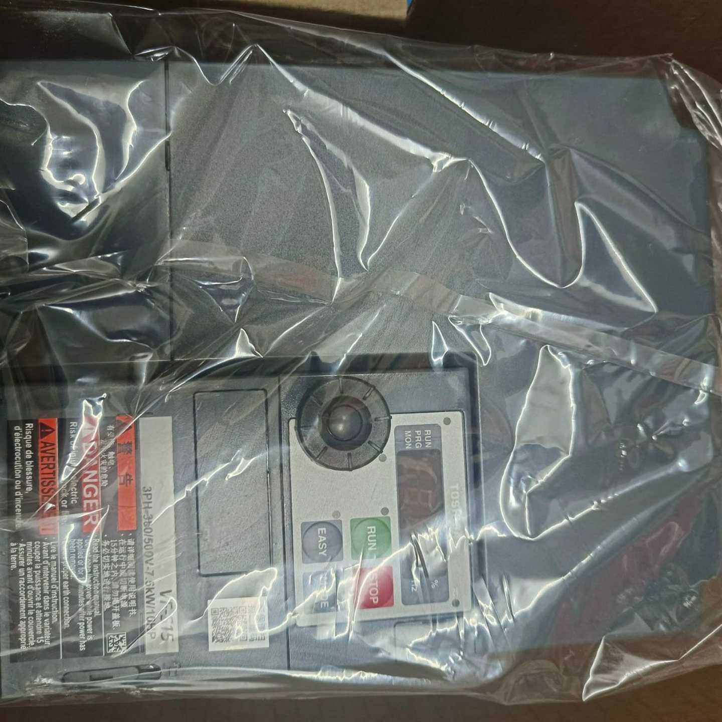 东F芝变频器VFS15-4037PL1-CH全新原装现货议价质保一年