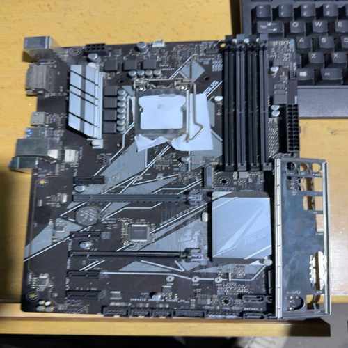 华硕PRIMEZ370-P主板，成色好，使用完好-议价