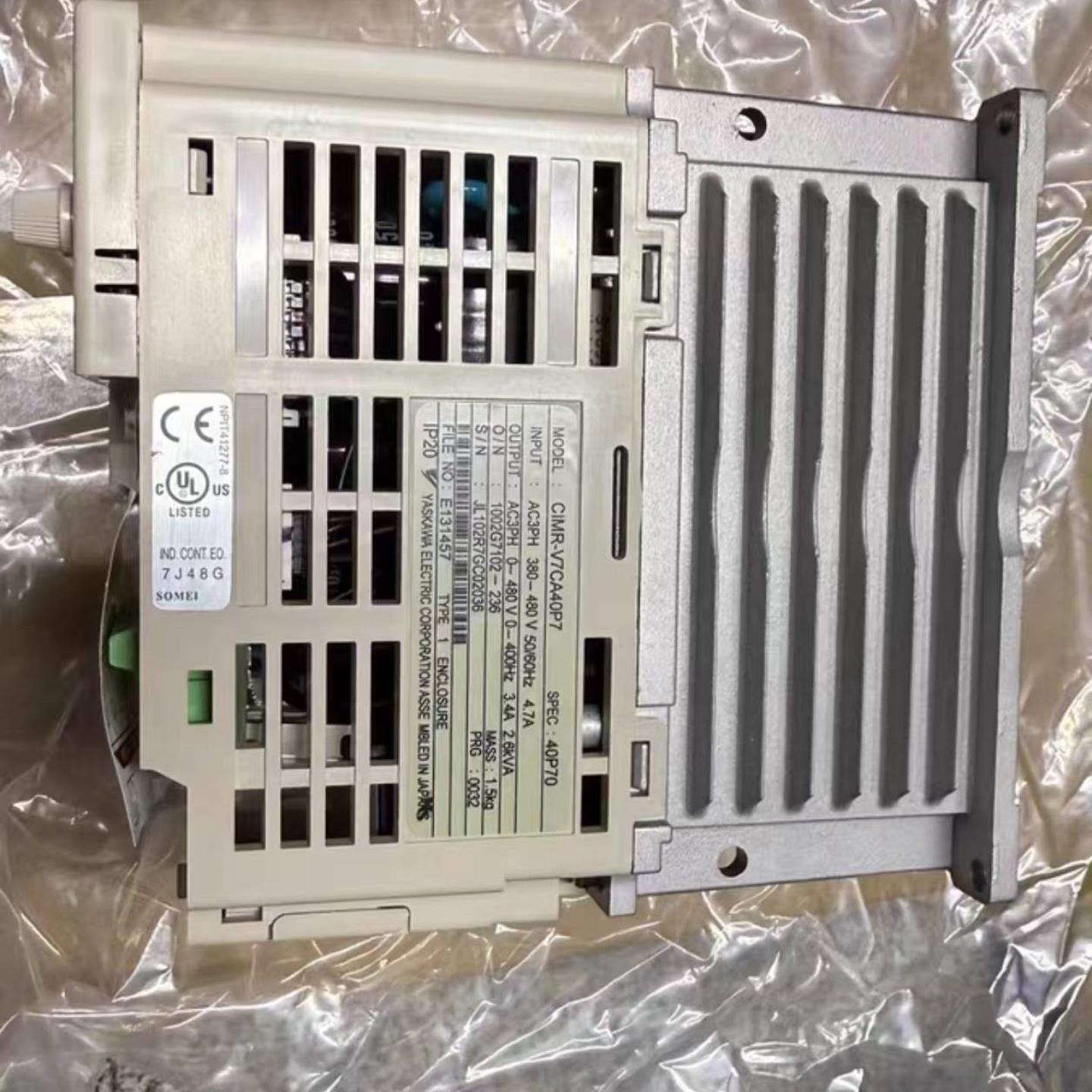 配件CIMR-V7AZ23P7 CIMR-V7AZ25P5 安川变频器现货包邮议价