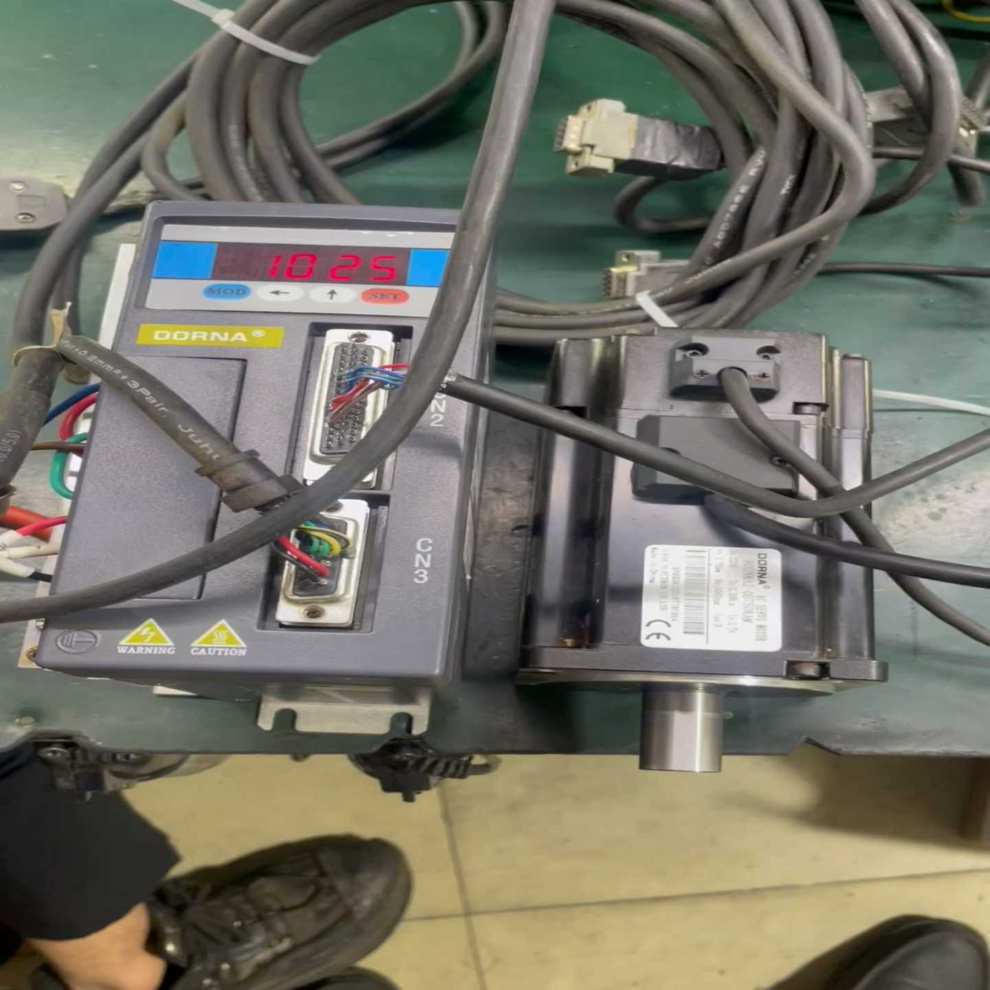 东菱伺服驱动器电机750瓦，80法兰，轴径19，实物图片，成--议价