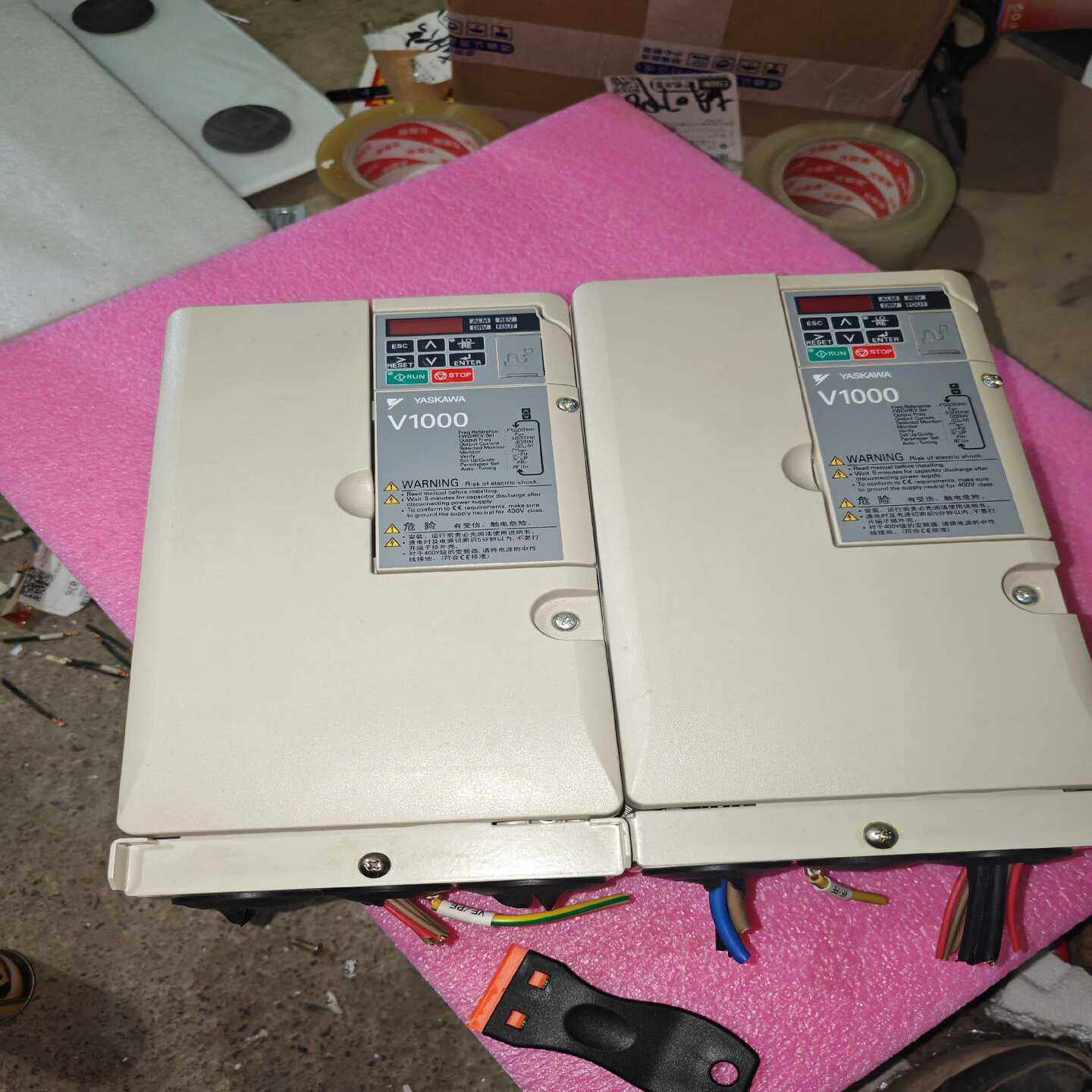 几乎全新VB4A0023FBA变频器，功能，有两台，