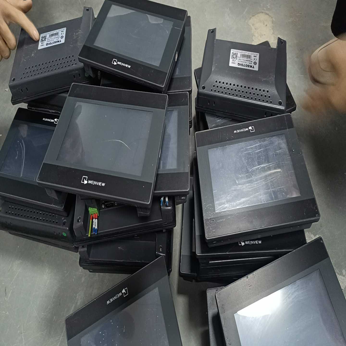 威纶7寸屏TK6070IQ件，，卡扣端子询价