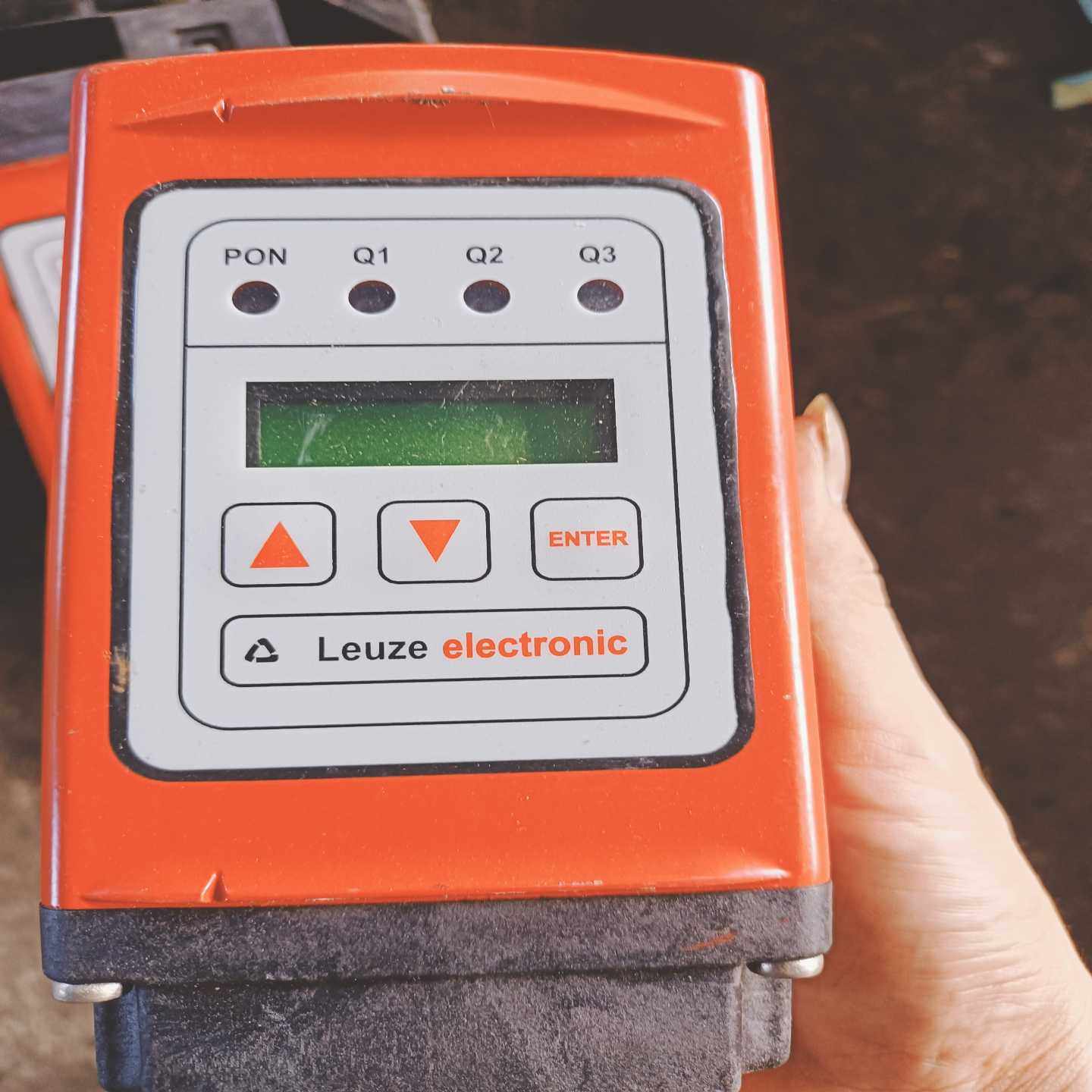 德国Leuze劳易测ODSL30/24-30M-S12激光--议价商品