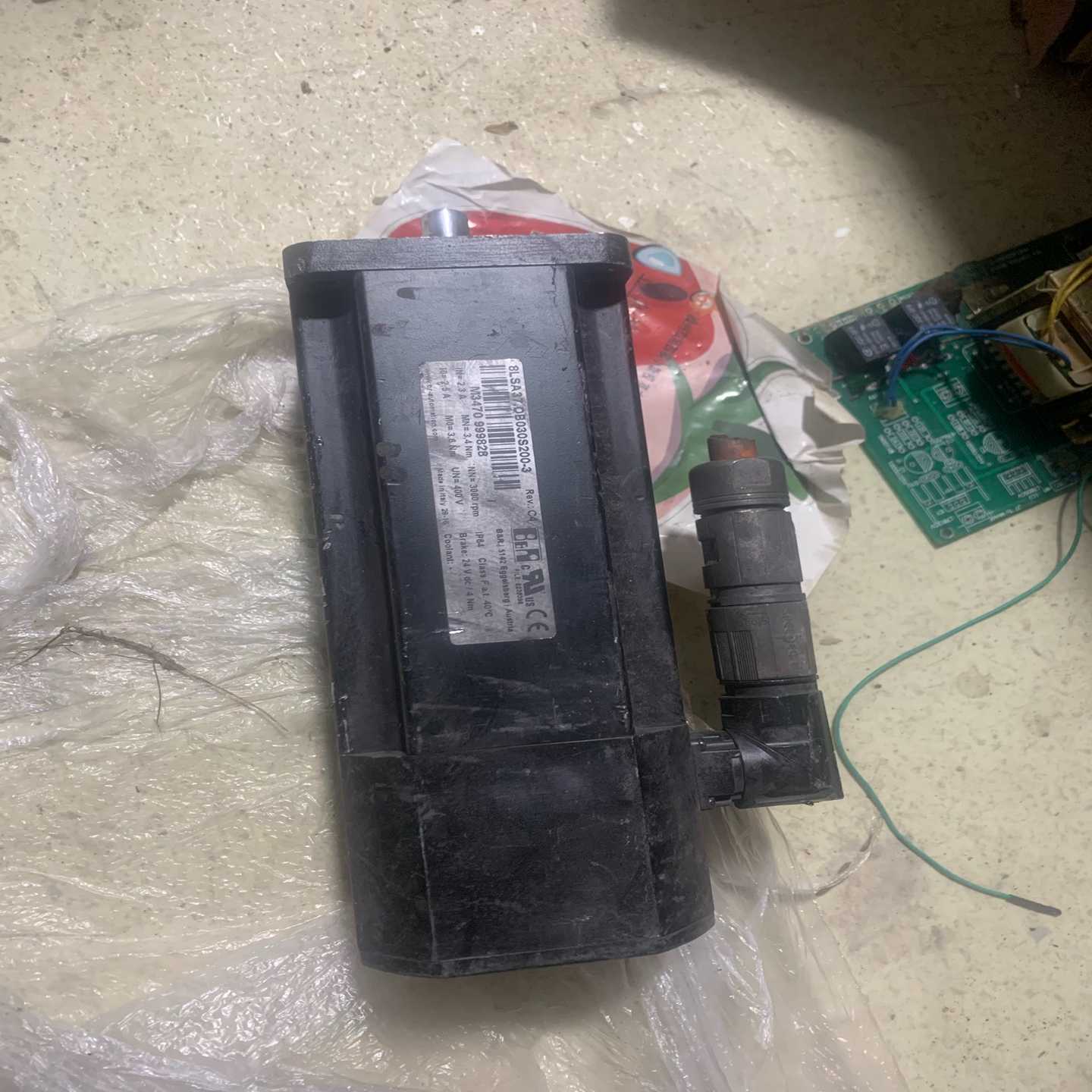 询价贝加莱伺服电机，型号8LSA37.DB030S200-3