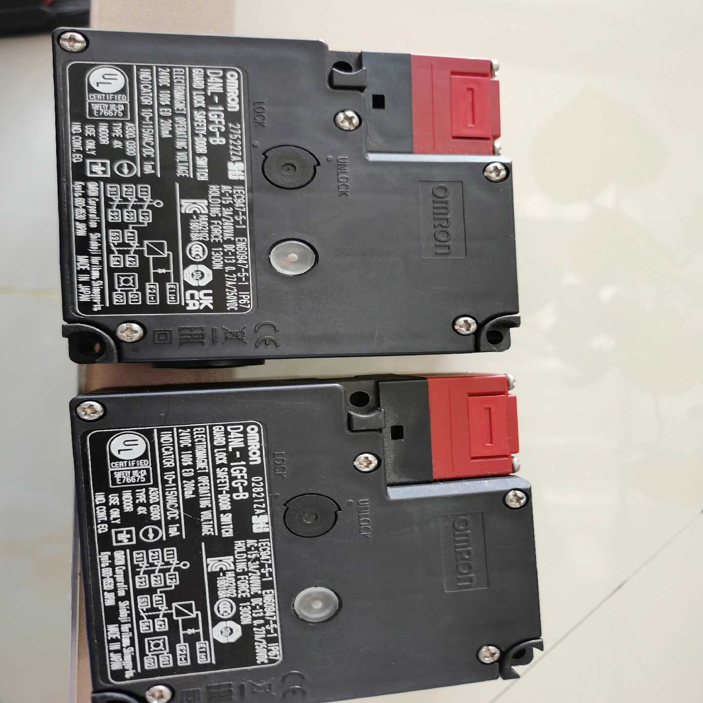 询价进口欧姆龙电磁门锁，D4NL-1GFG-B有两个，未使用过