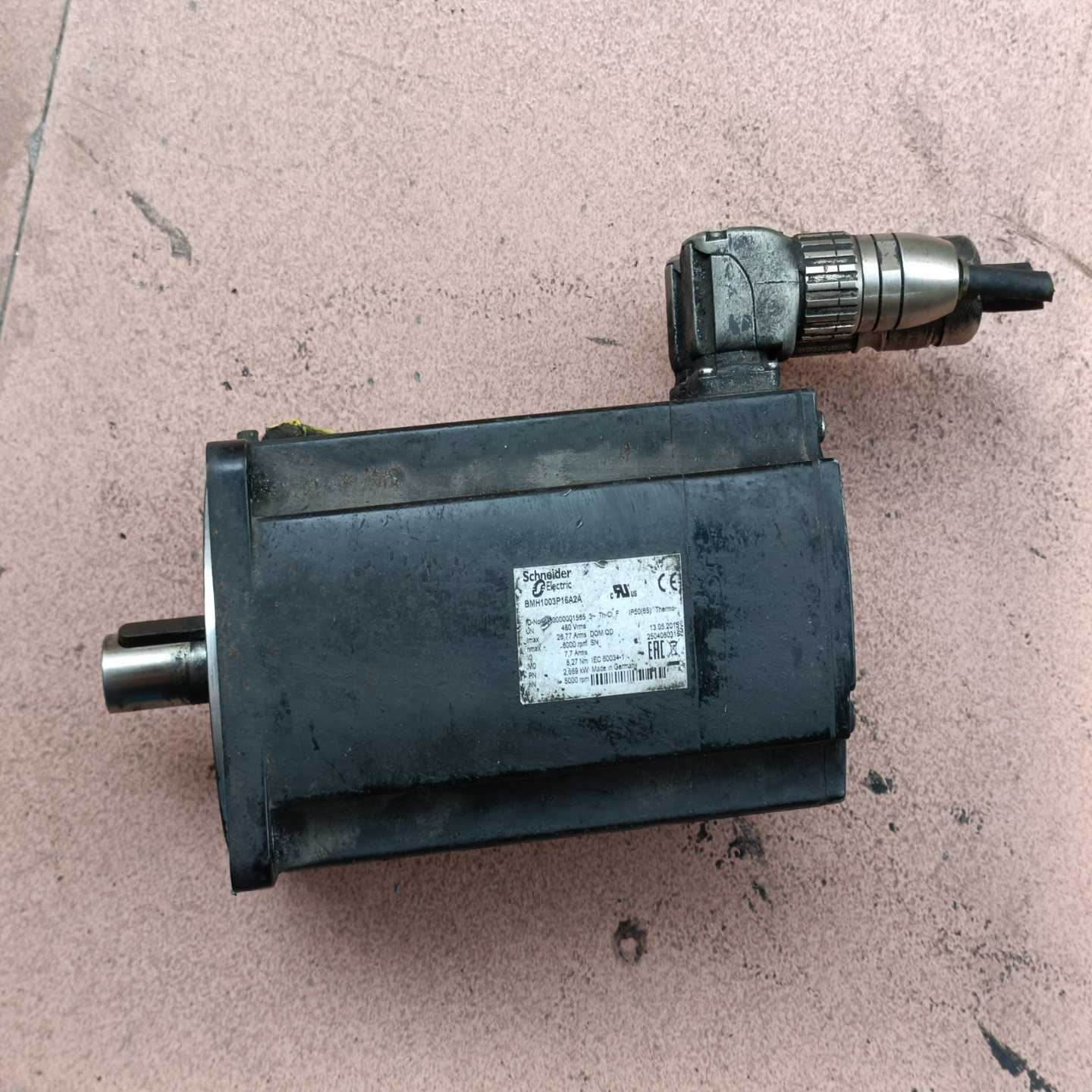 【议价】施耐德伺服电机BMH1003P16A2A 2669KW