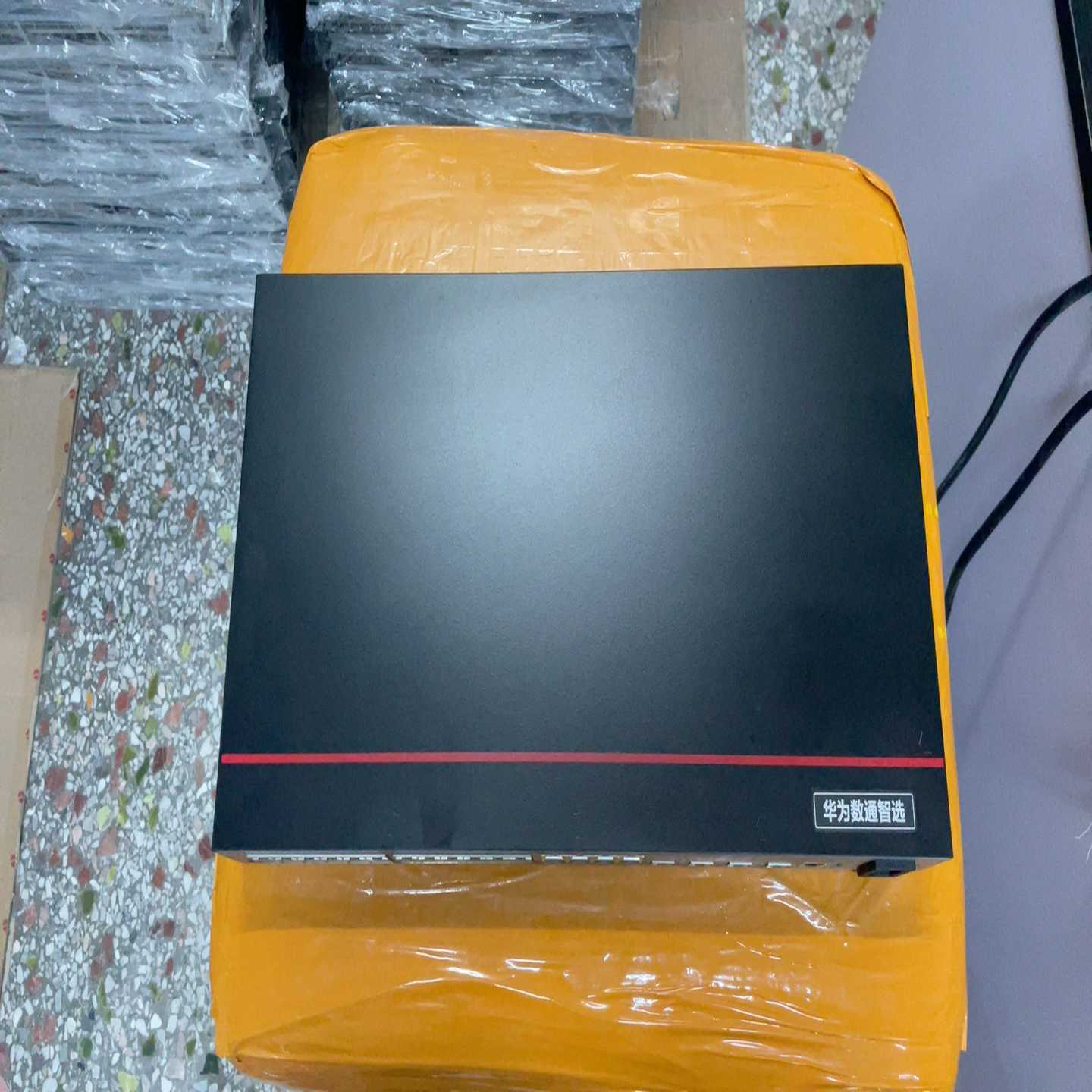 华为智选S5735S-L32ST4X-A1，万兆管理型交换机-议价