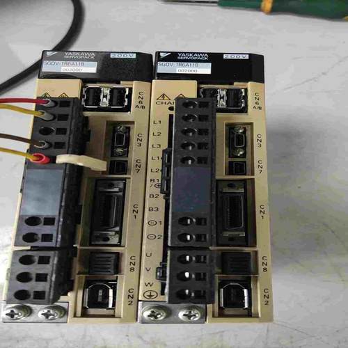 安川伺服驱动器，SGDV-1R6A11B002000，实物拍询价