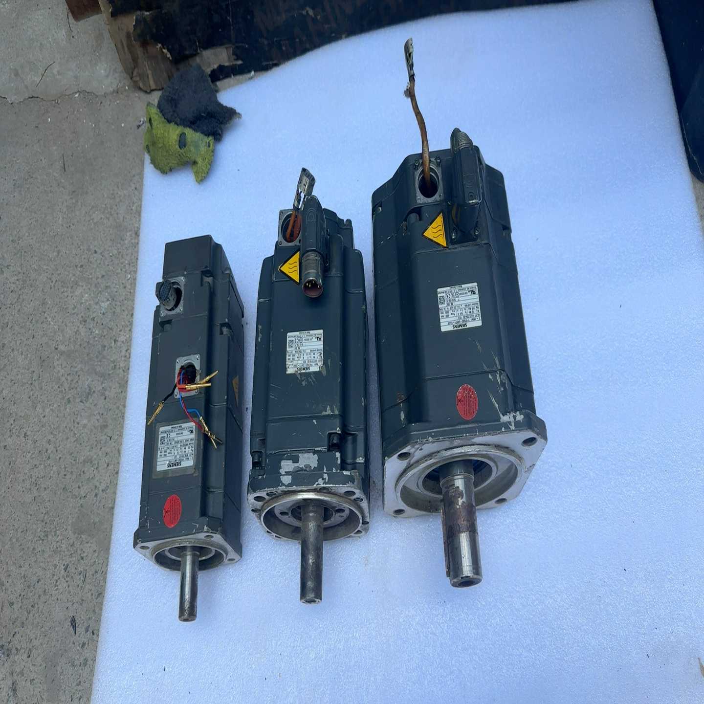 议价西门子伺服电机1FK7083-5AF71-1UA3，1台，