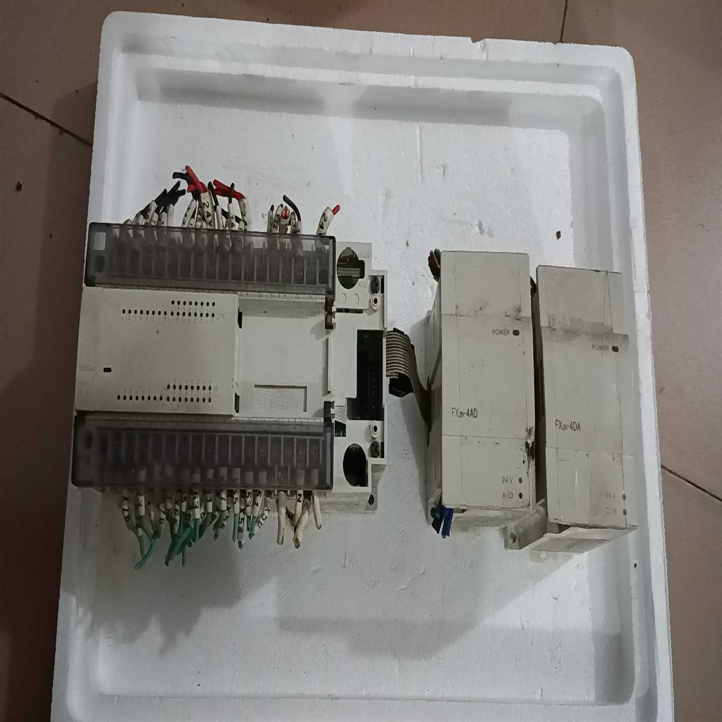 【议价】PLCFX2N-48ER FX2N-4DAFX2N-4