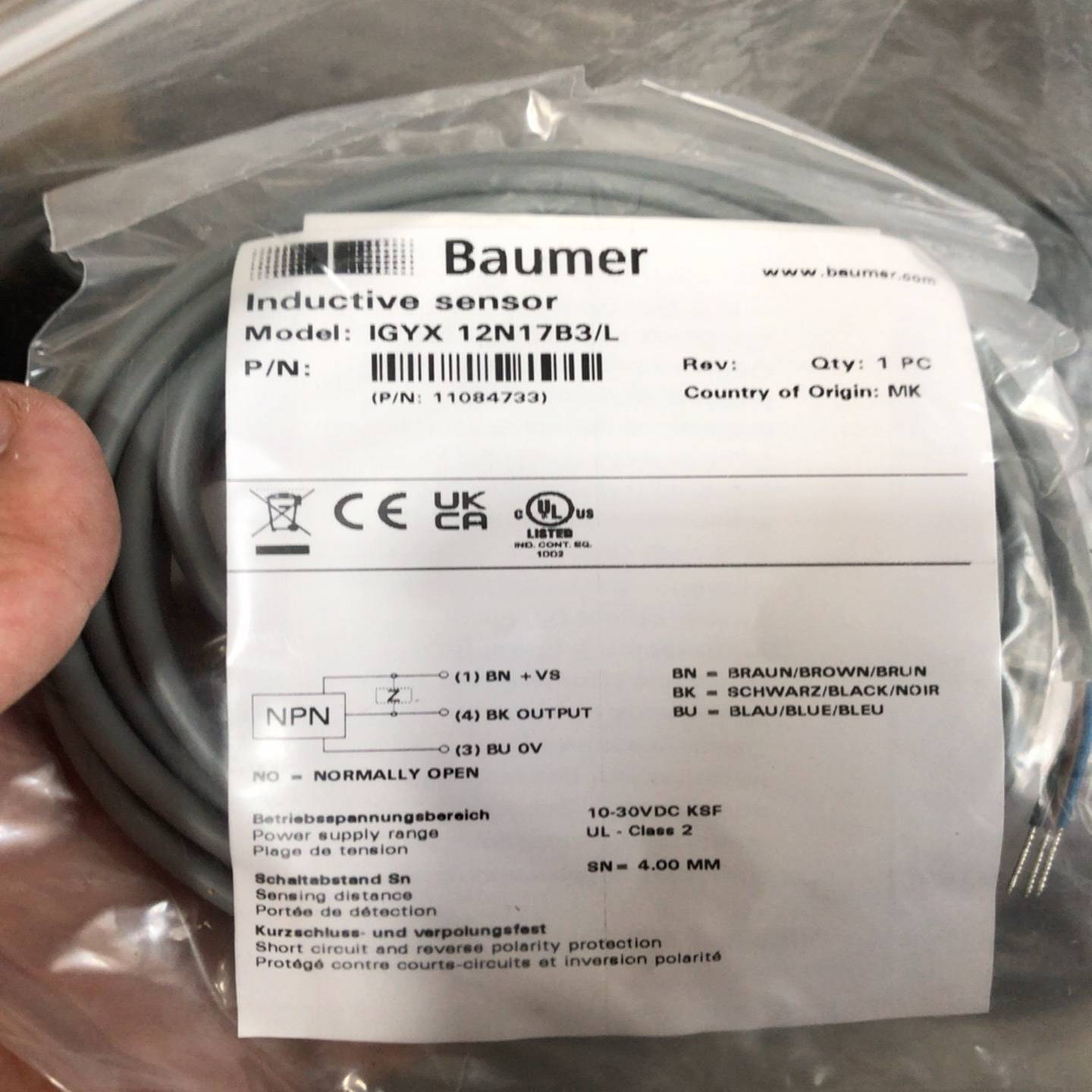 baumer堡盟IGYX12N17B3/L电感式接近开关传