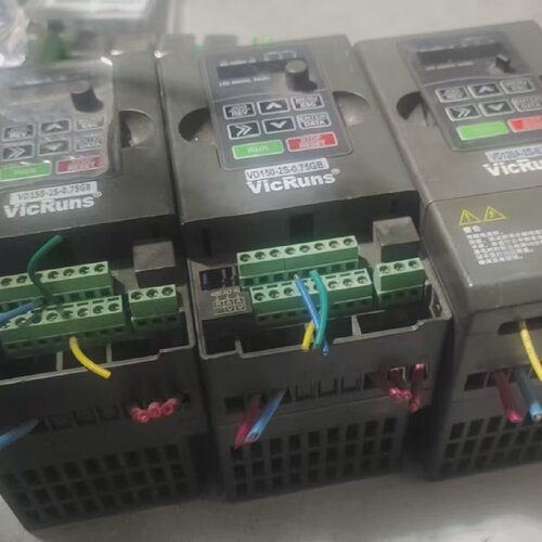 询-沃森VicRuns变频器型号VD1502S0.75GB