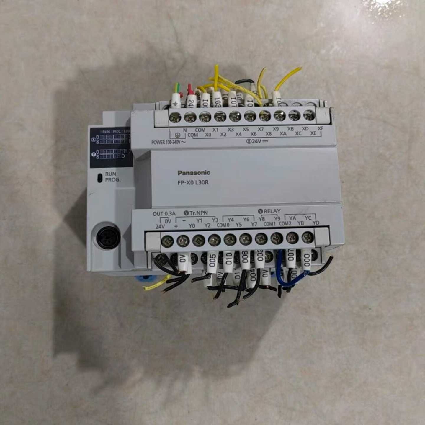 拆机PLC可编程控制CPU主机AFPX0L30R-FFP---议价商品