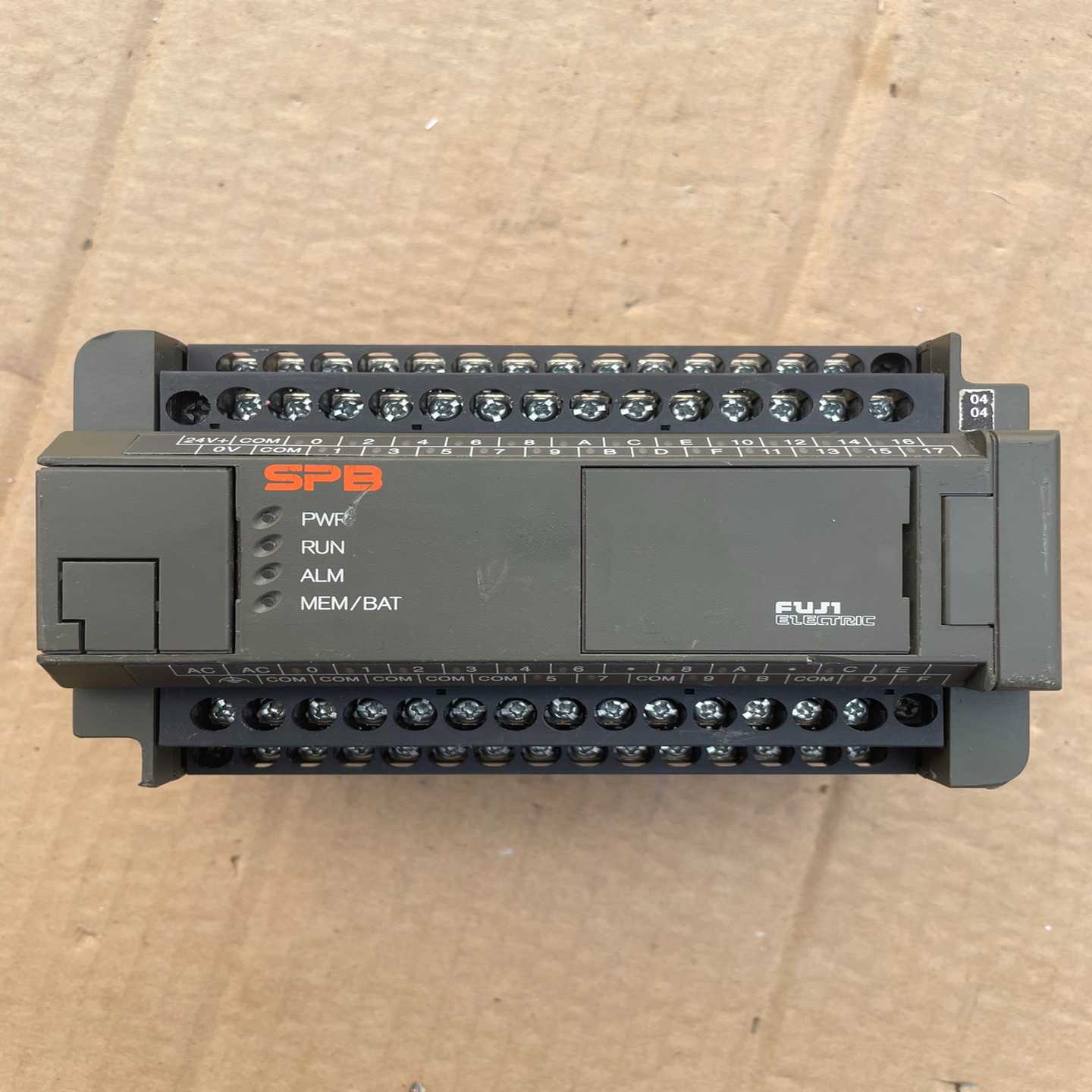 富士PLC可编程控制器，型号:NW0P40T-31，正常使用--议价商品