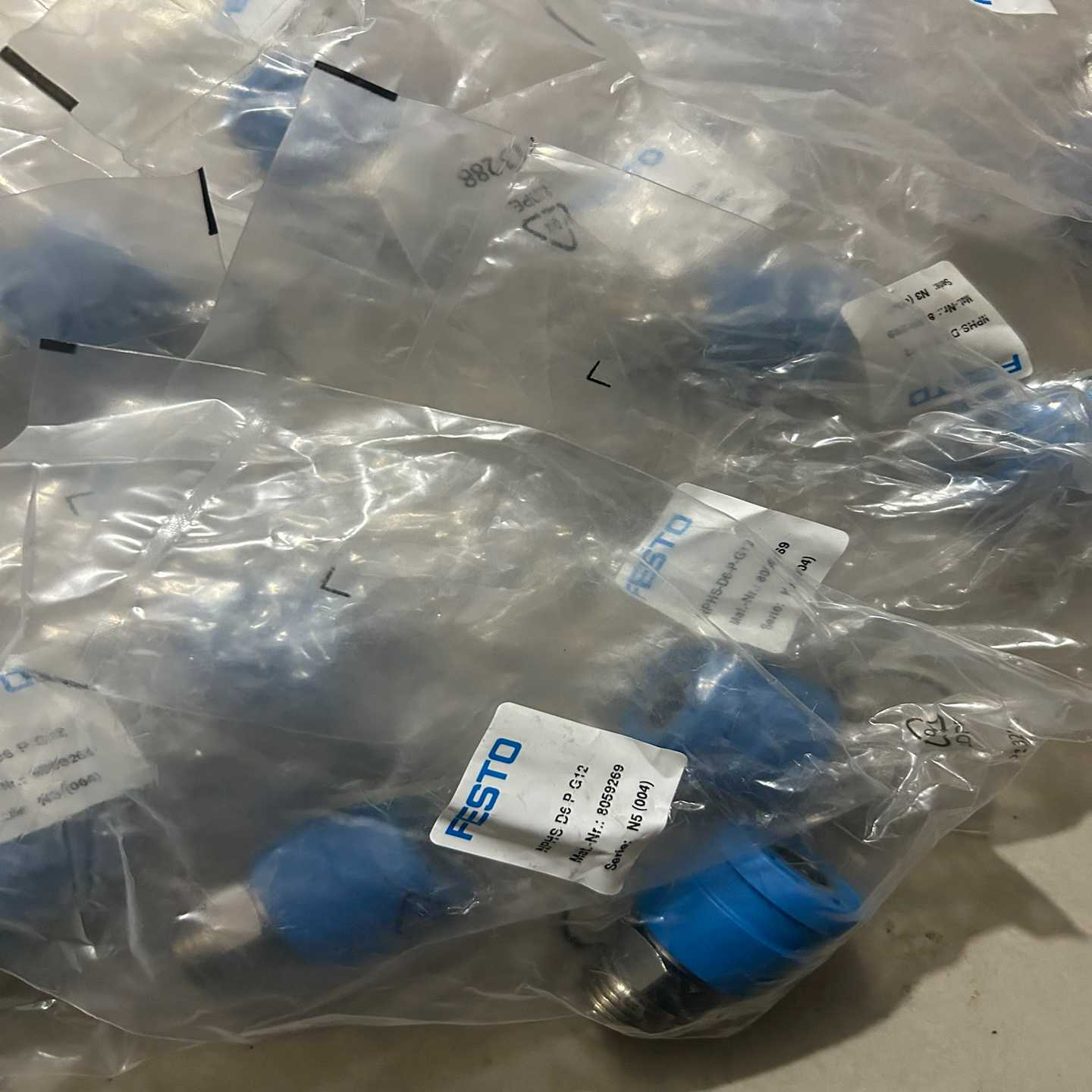 费斯托快插接头NPHS-D3-P-G128059269询价