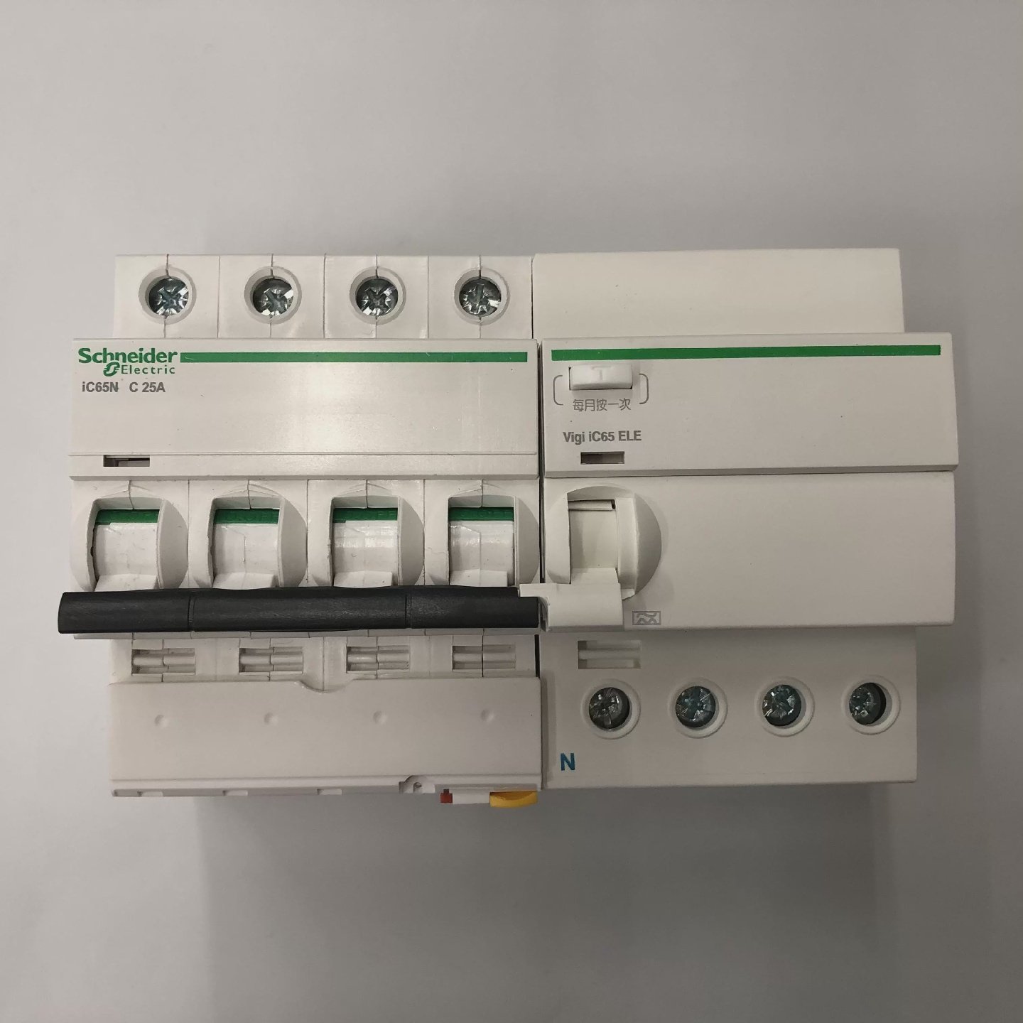 询价原装正品iC65N4PC25A30mA施耐德剩余电流动作保护小型漏电开