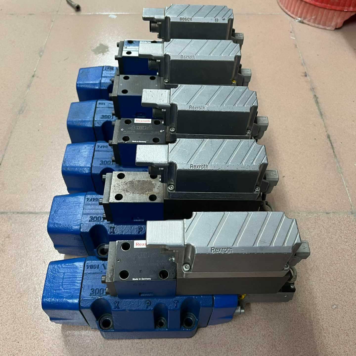 力士乐伺服阀型号4WRPEH6C3B12P-20/G2询价