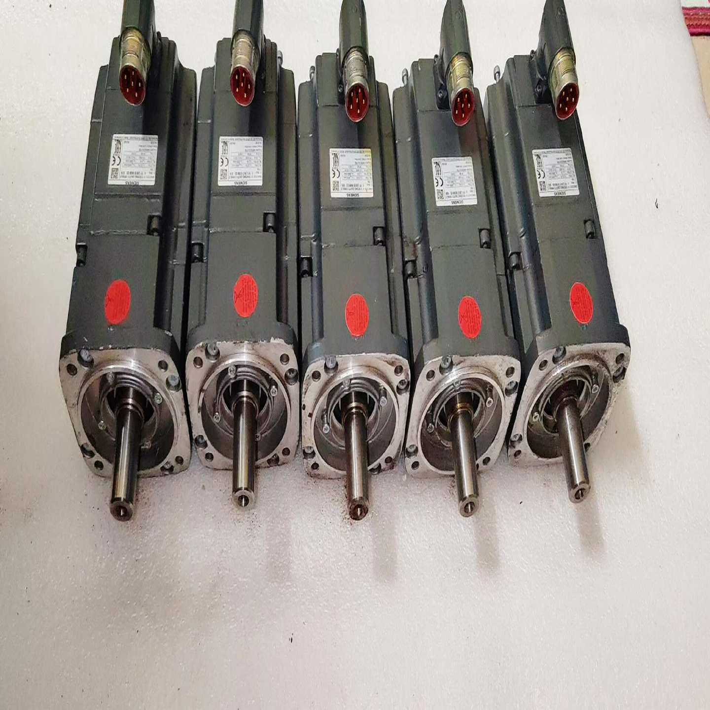 议价1FKg7042-2AF71-1RH0-Z，西门子伺服电机（机现货/维修