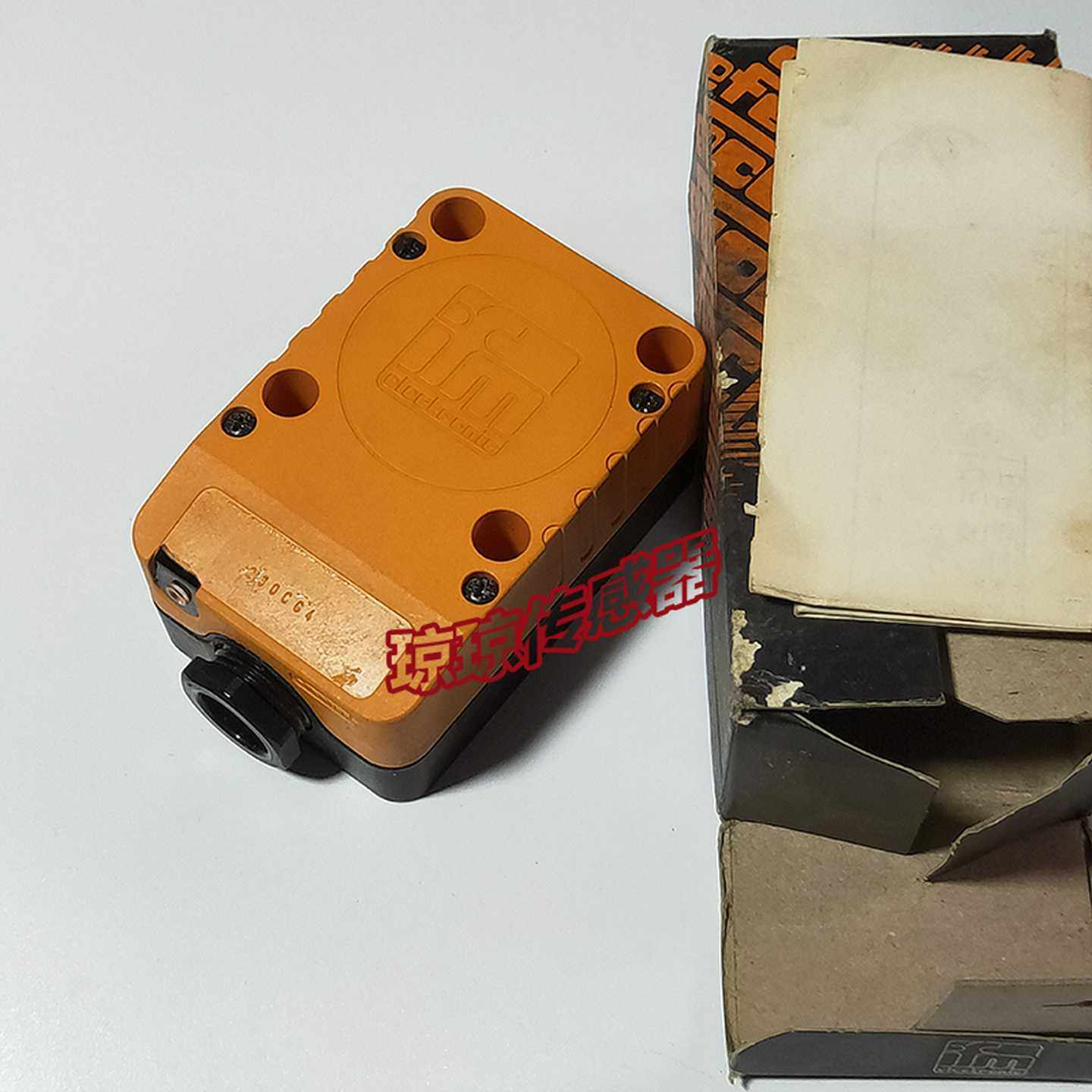 ICE3040-FPKG易福门IFM感应式传感器接近开关