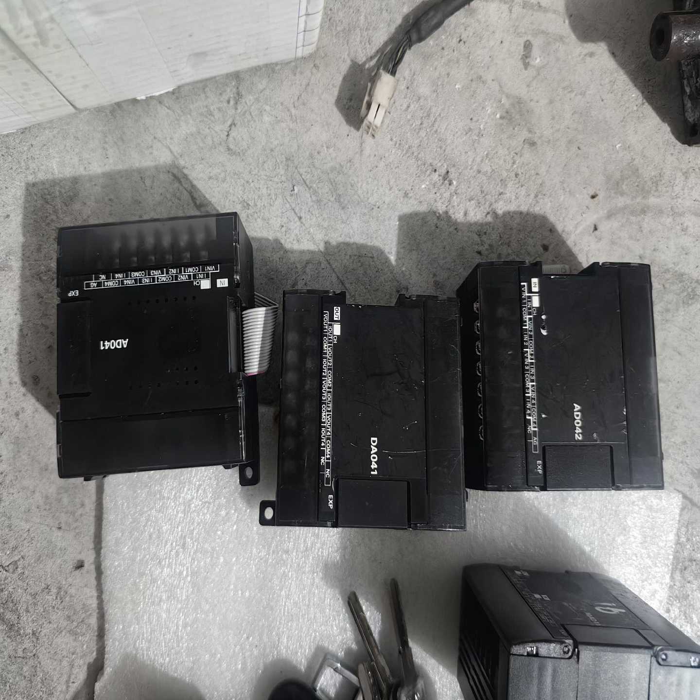 CP1W-AD041 DA041  漂亮质量保证~询价
