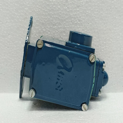 AMOTControls4140CR1H1AA0EEPressureSwitch0.34-4.2barNE