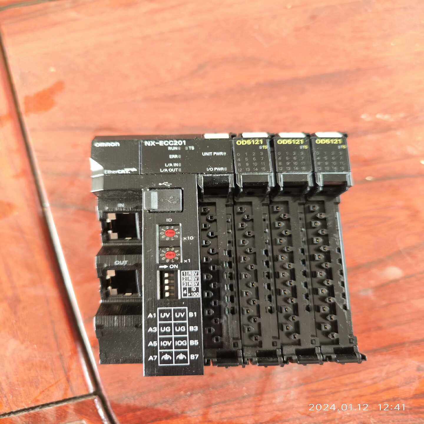 议价欧姆龙   plc   Nx-Ecc201   扩展3个 o