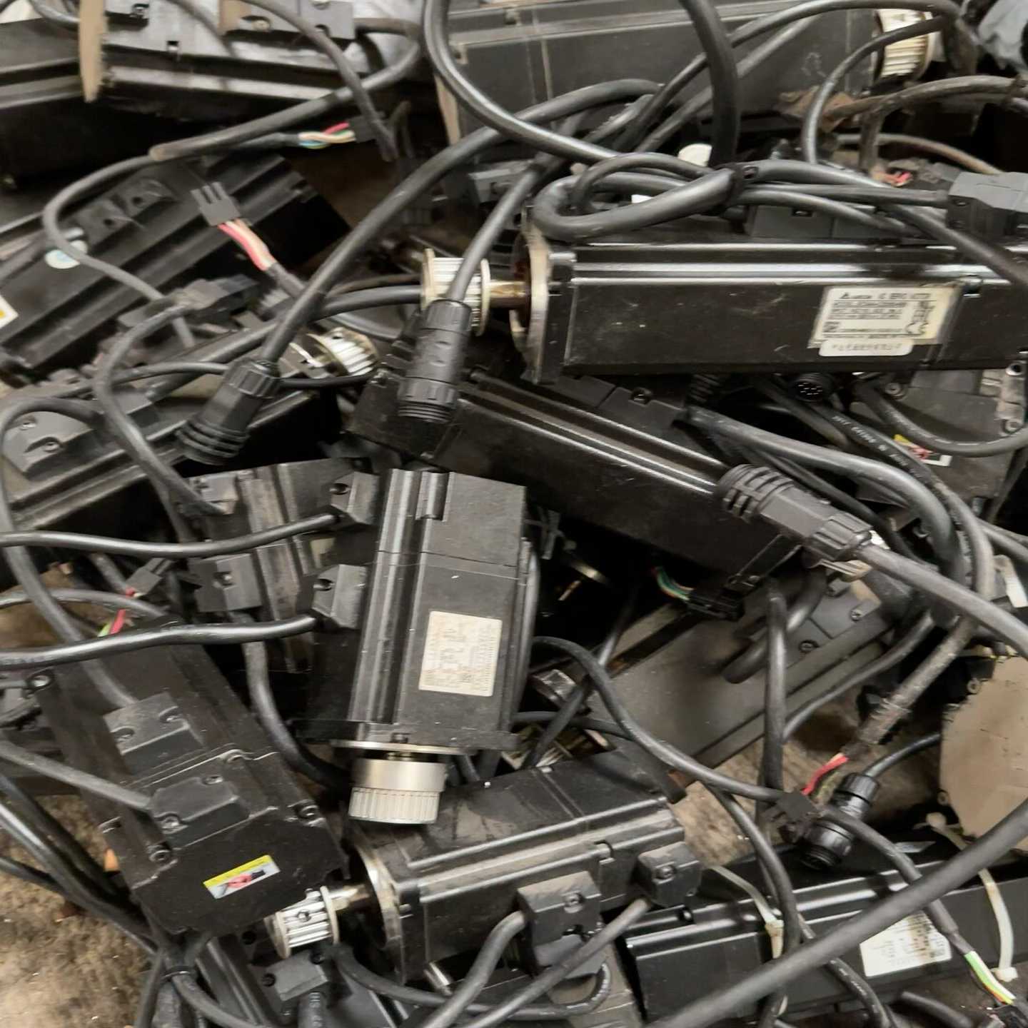 台达电机、ECMA-CA0807SS、ECMA-C20604询价