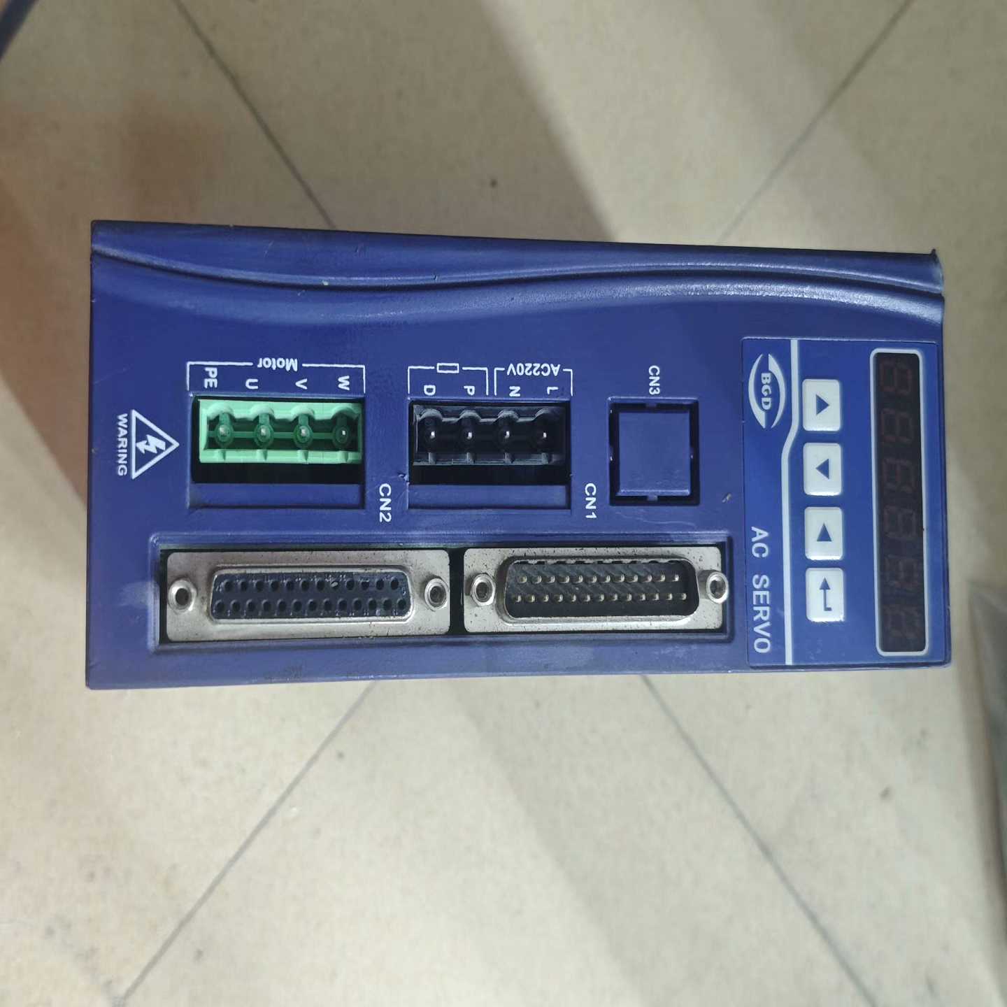 贝格达伺服驱动器SDB08NK0A，220V输入，400Hz--议价商品