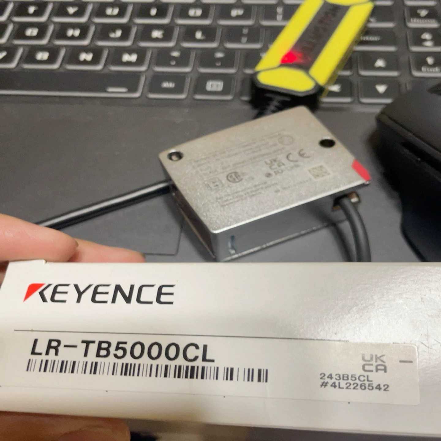 全新基恩士激光测距传感器LR-TB5000CL--议价商品